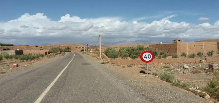 Route construite par Masen reliant la RN 10 aux douars - Ouarzazate-2015
